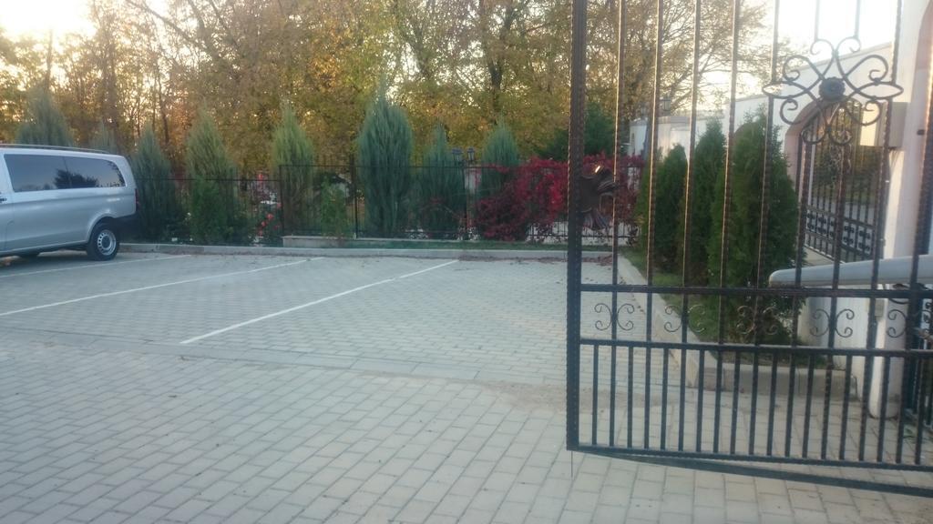Carla'S Apartment, Airport & Train Station Shuttle Yaş Dış mekan fotoğraf
