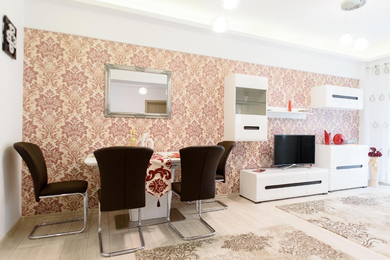 Carla'S Apartment, Airport & Train Station Shuttle Yaş Dış mekan fotoğraf