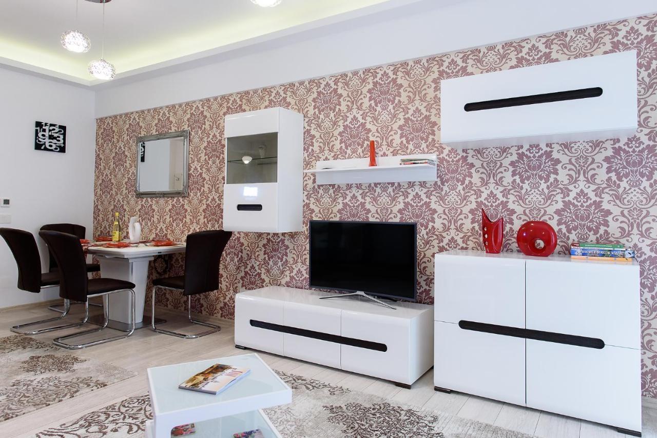 Carla'S Apartment, Airport & Train Station Shuttle Yaş Dış mekan fotoğraf