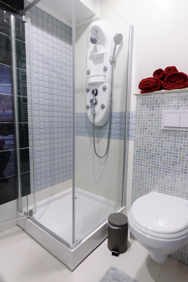 Carla'S Apartment, Airport & Train Station Shuttle Yaş Dış mekan fotoğraf
